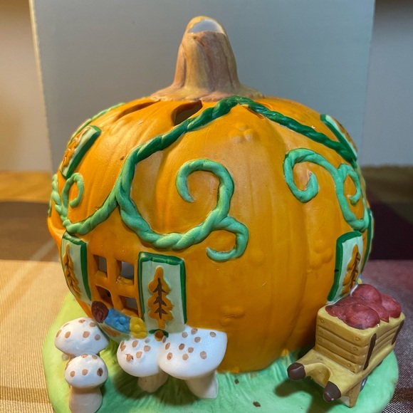 PartyLite Pumpkin House Tealight Candle Holder Halloween Autumn, B94 - Picture 4 of 10